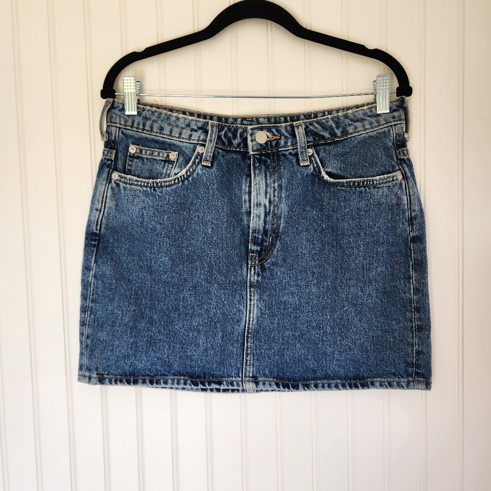 WEEKDAY Medium Blue Wash Denim Classic Essential Jean Skirt 40/8